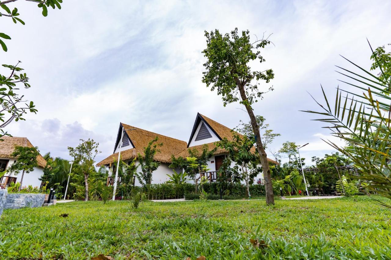 Rivertree Villa & Resort Кампот Экстерьер фото